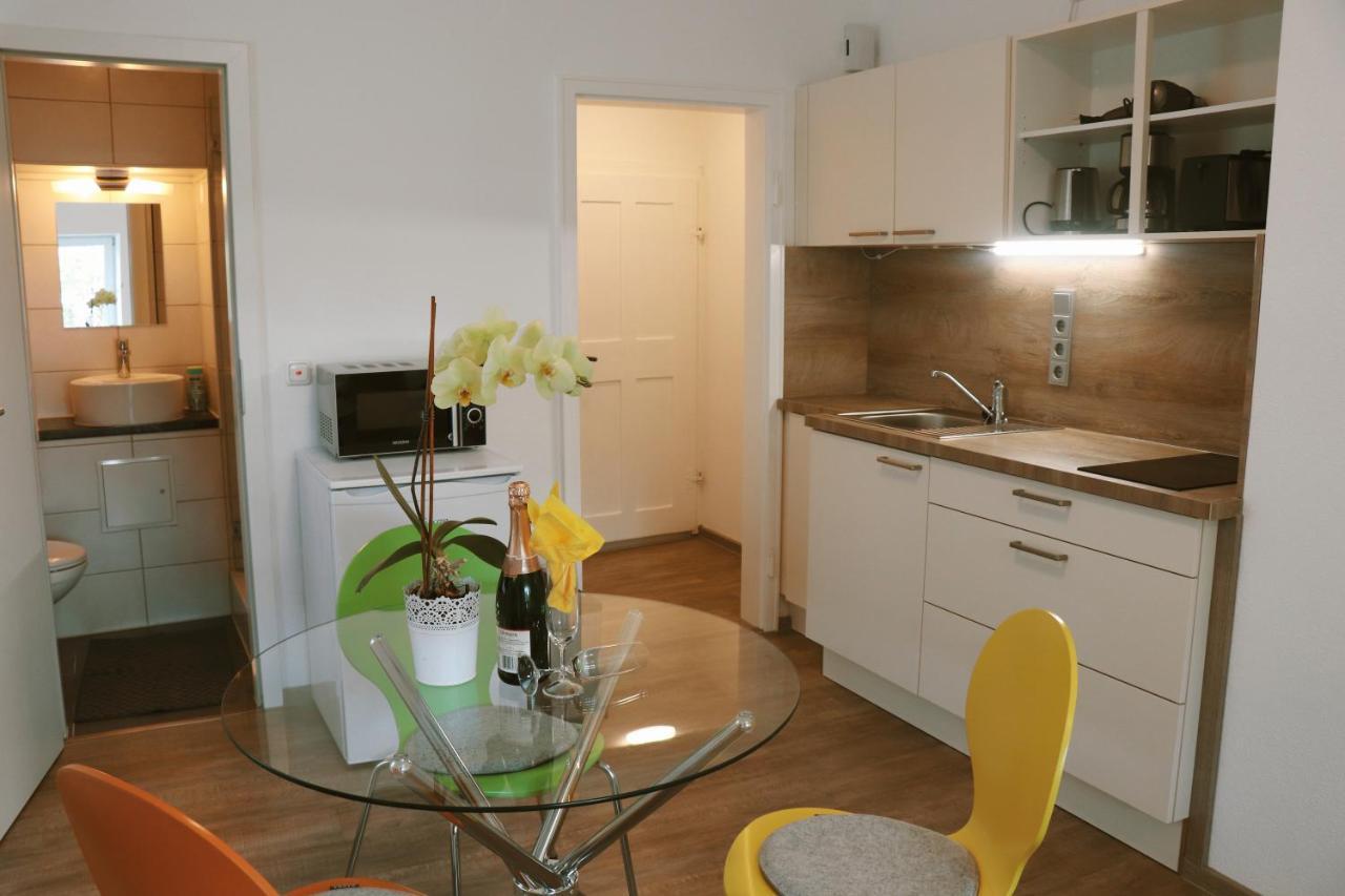 Helles Apartment Fuer 1-2 Pers. Mit Parkplatz Und Wifi Kraiburg am Inn Eksteriør billede