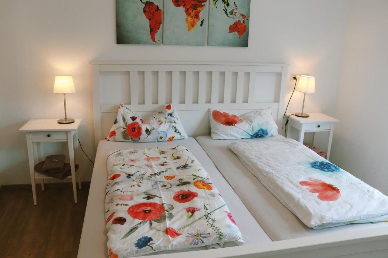 Helles Apartment Fuer 1-2 Pers. Mit Parkplatz Und Wifi Kraiburg am Inn Eksteriør billede