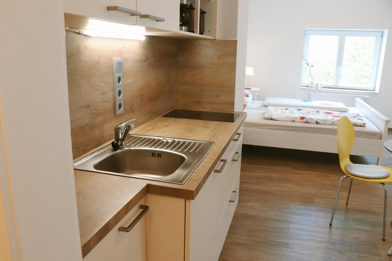 Helles Apartment Fuer 1-2 Pers. Mit Parkplatz Und Wifi Kraiburg am Inn Eksteriør billede
