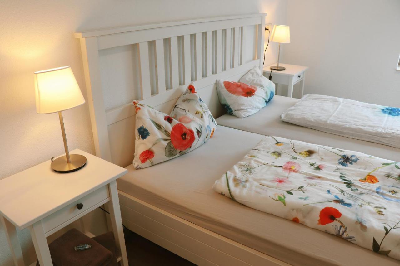 Helles Apartment Fuer 1-2 Pers. Mit Parkplatz Und Wifi Kraiburg am Inn Eksteriør billede